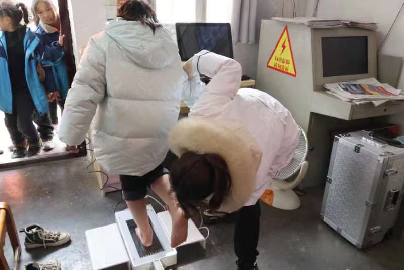 科德曼襄阳进社区：关爱足踝健康 呵护儿童成长
